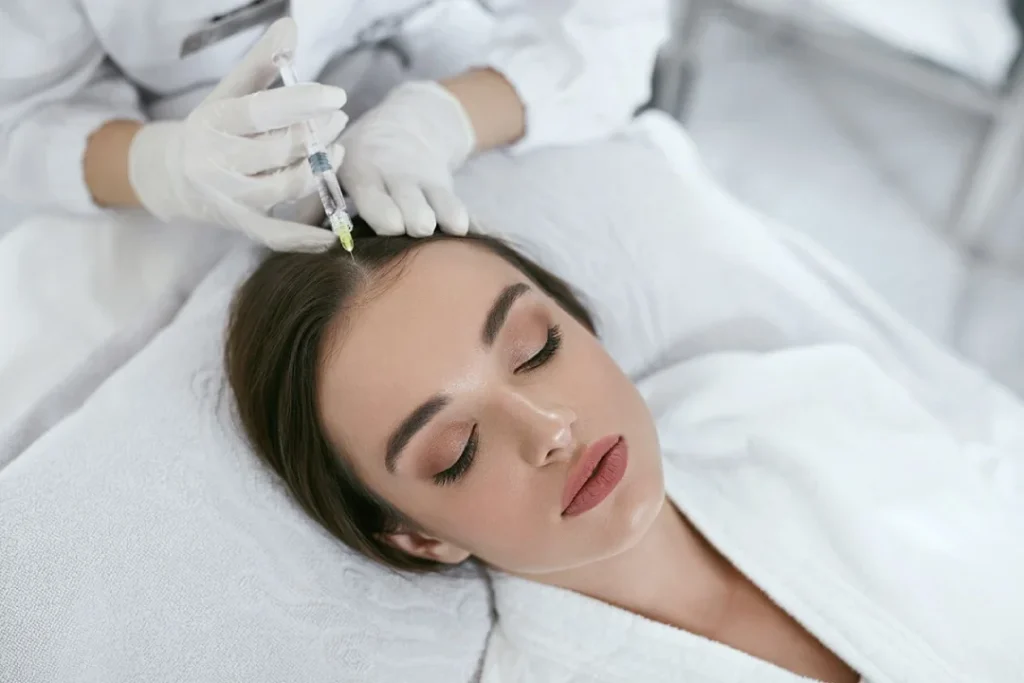 Mesoterapia capilar como tratamiento anticaĂda para mujeres | QMED, especialistas en tratamientos capilares